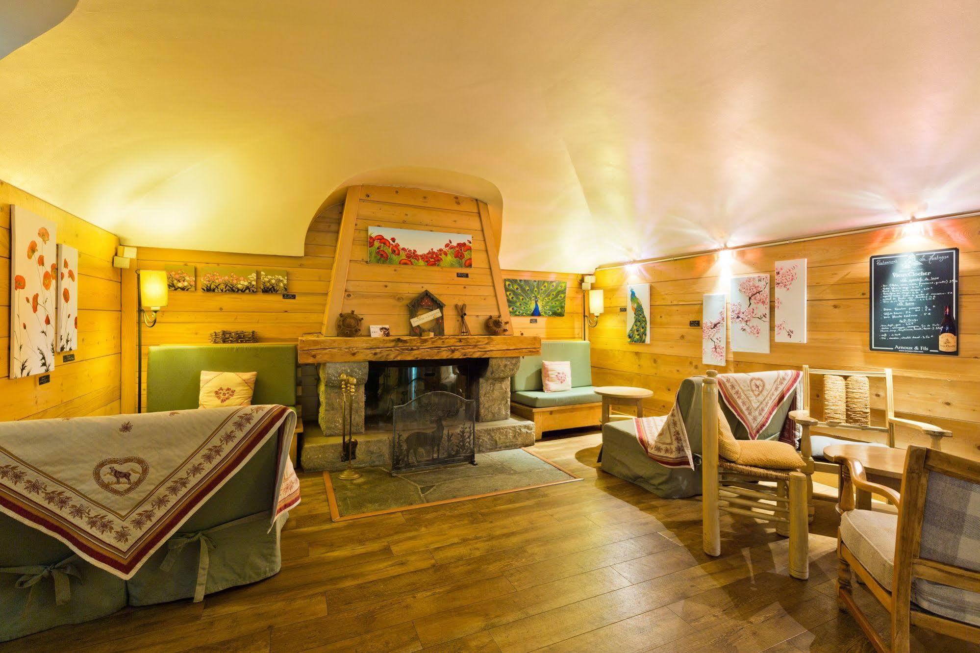 Hotel La Montagne Ла-Клюсаз Экстерьер фото