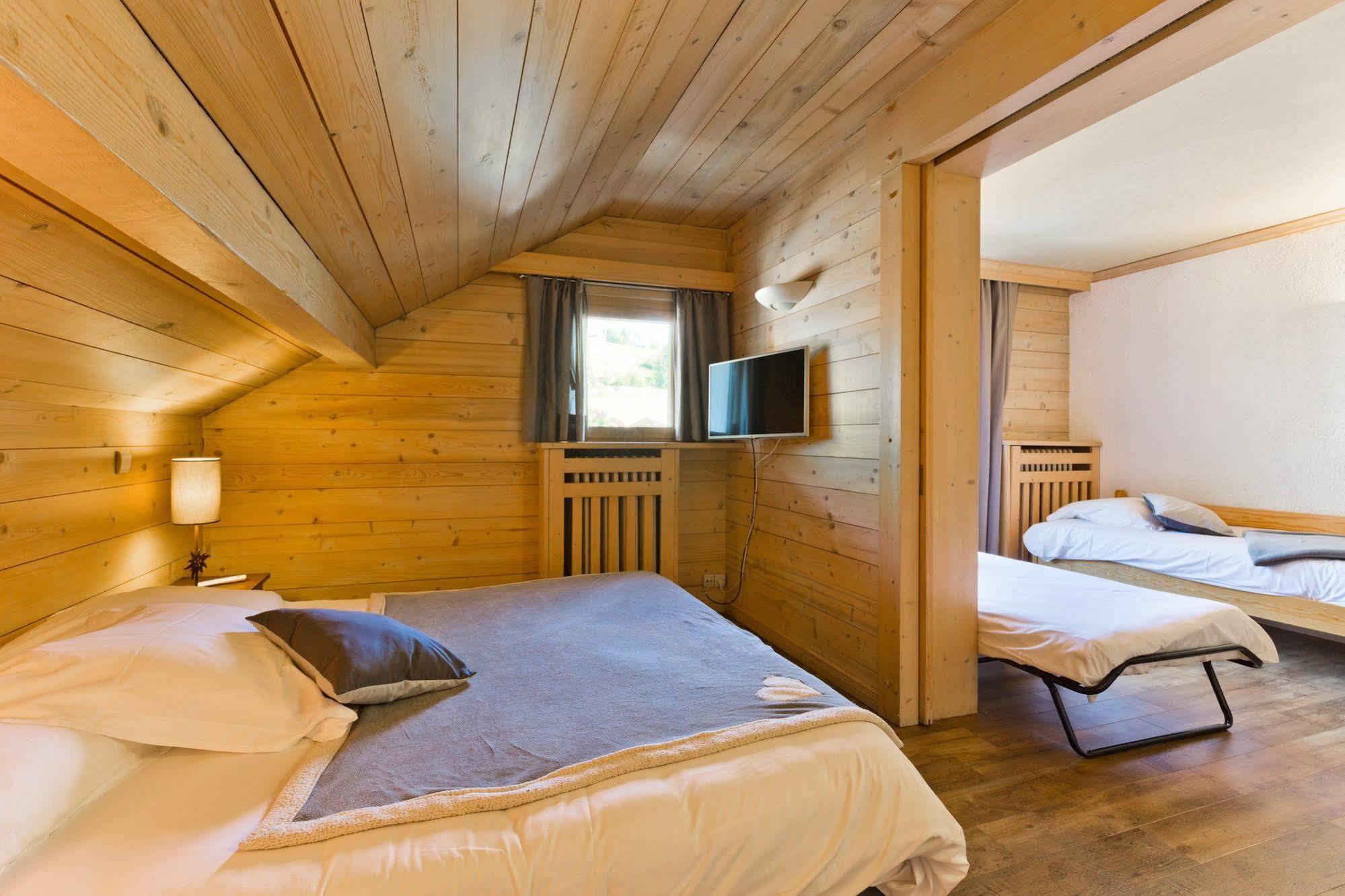 Hotel La Montagne Ла-Клюсаз Экстерьер фото